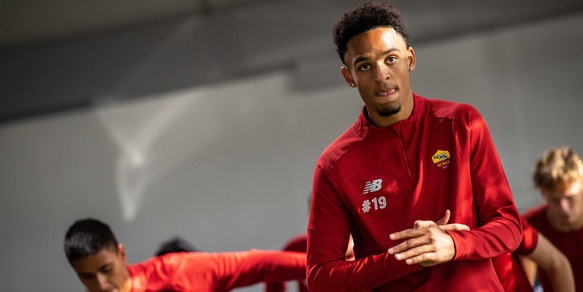 Roma, l’agente di Reynolds nella capitale: prestito in Italia o all’estero