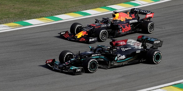 F1, slitta a venerdì la decisione sulla revisione Mercedes