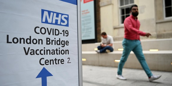 Covid, la nuova variante dilaga Oltremanica: tutto quello che c'è da sapere