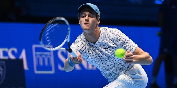 Atp Finals: Sinner, il cuore non basta. Medvedev vince in tre set