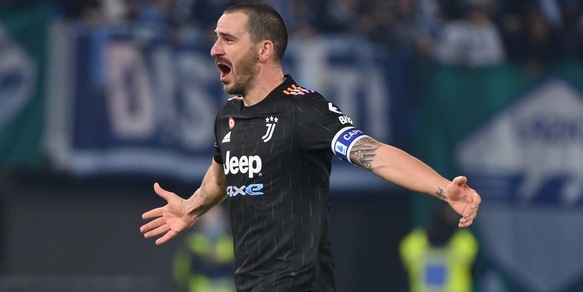 Lazio-Juve 0-2: Bonucci, doppietta di rigore e Sarri ko