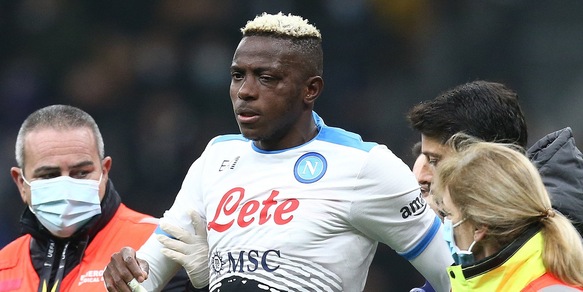 "Per Osimhen sei placche e diciotto viti”: l'impressionante racconto del medico