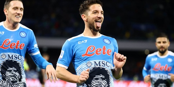 Napoli-Lazio 4-0: Spalletti travolge Sarri, è primo da solo