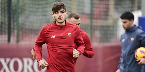 Roma, Villar negativo al tampone. Oggi a Trigoria