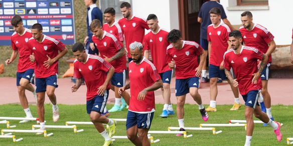 Cagliari, squadra in ritiro in vista del Torino