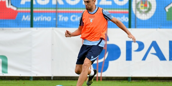 “Il Cadice vuole Escalante della Lazio”