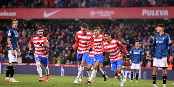 Cadice-Granada, primo tempo "tabù" per gli andalusi