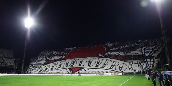 La Salernitana tuona: "Nessun debito, tuteleremo la nostra immagine"