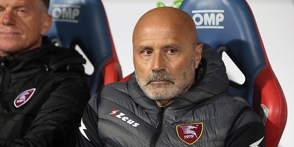 Salernitana, Colantuono: "Mi aspetto una prova di carattere"