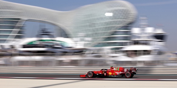 F1, il GP Abu Dhabi che decide la stagione è in diretta TV su Sky e TV8