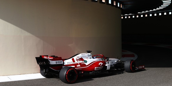 F1, ad Abu Dhabi Alfa Romeo saluta Giovinazzi e Raikkonen