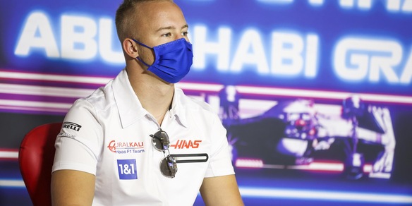 F1, Mazepin positivo al Covid-19: salta il Gp di Abu Dhabi