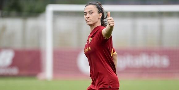 La Roma fa il suo derby con la Lazio: 3-2 e secondo posto