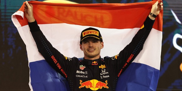 Verstappen, la prima volta non si scorda mai: Max sul tetto del mondo