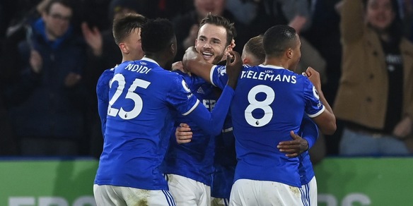 Poker del Leicester. Vieira piega Benitez, frena il West Ham