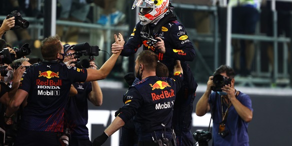F1, respinto anche il secondo ricorso Mercedes: Verstappen campione