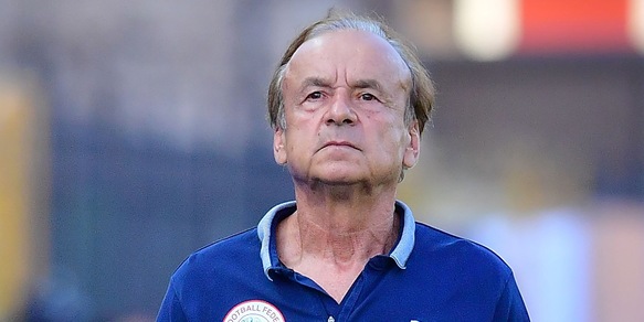 Coppa d'Africa, incredibile: il ct della Nigeria lascia a un mese dal via