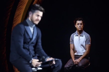 Spider-Man: No way home, l'ologramma di Tom Holland presenta il film alla stampa