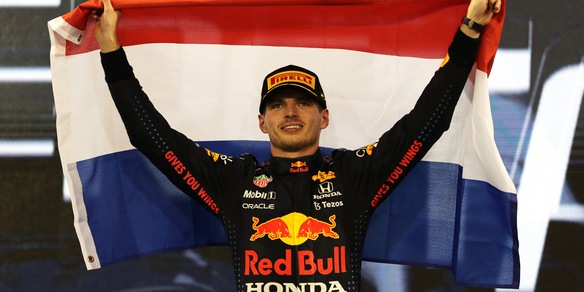 F1, la madre di Verstappen: "Ho urlato e pianto, Max è stato un leone"