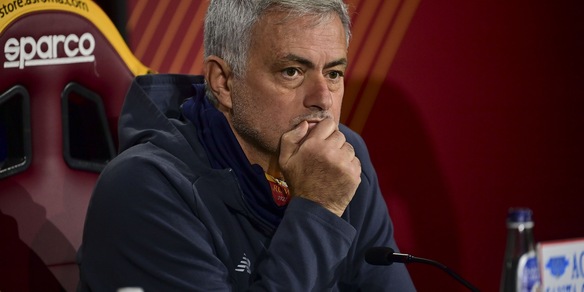 Roma, annullata la festa di Natale con giocatori e dipendenti: ecco il motivo