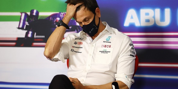 F1, Wolff torna sul GP di Abu Dhabi: "Mi sono sentito inerme"