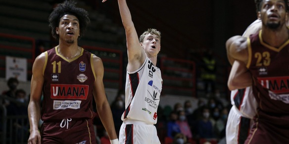 Reyer Venezia, quarto ko di fila: Tortona vince 77-65