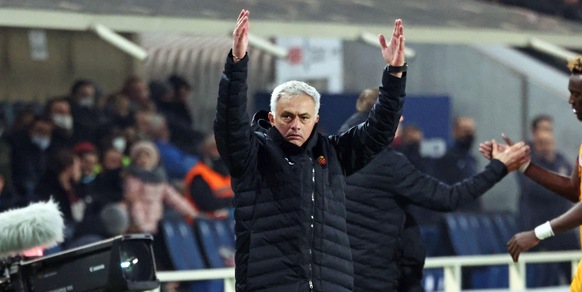 Mourinho, la mossa che ha rilanciato la Roma: l'analisi tattica