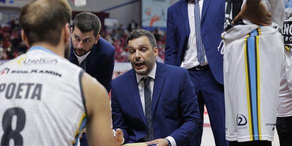 Covid Serie A, ufficiale: rinviata anche Cremona-Trieste