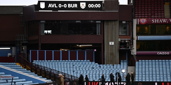 11.000 km per vedere l'Aston Villa, ma il Covid rovina la festa
