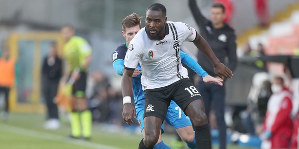 Spezia: Hristov, Nzola e Manaj positivi al Covid