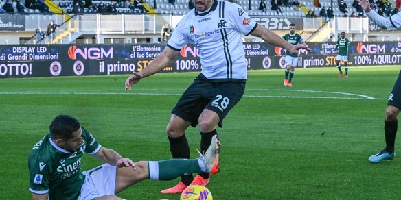 Spezia, lavoro differenziato per Erlic. Terapie per Bastoni e Sher