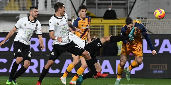 Spezia, per Zoet distorsione alla caviglia sinistra. Colley: fisioterapia