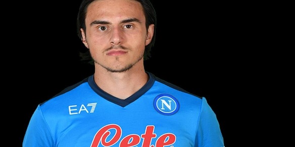 Napoli, l'infermeria si riempie: elongazione per Elmas