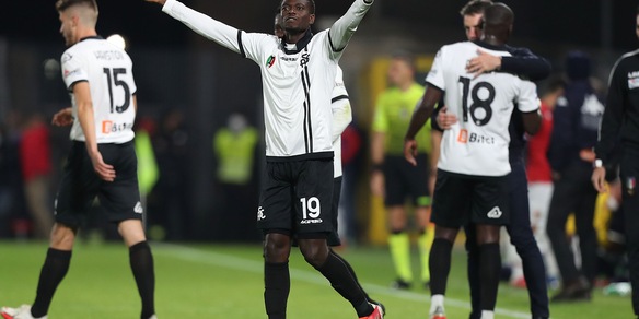 Spezia, terapie per Colley. Differenziato per Sala