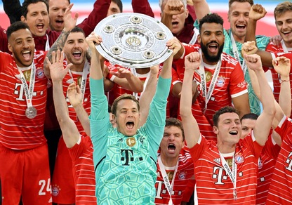 Bundesliga, il Bayern celebra la "decima". Stoccarda ancora in corsa
