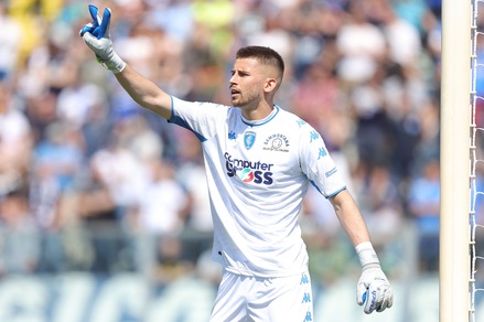 Lazio, Maximiano è bloccato ma Vicario è in arrivo