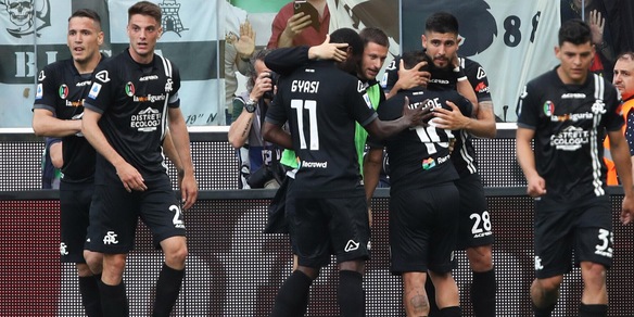 Lo Spezia batte l'Udinese e conquista la salvezza. Torino di misura a Verona