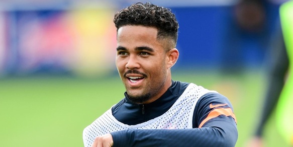 Kluivert, parola all'ex: "La Roma può battere l'Ajax"