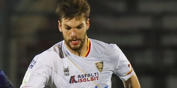 Calciomercato Lecce, ufficiale la cessione di Simic all'Ascoli Calciomercato Lecce, ufficiale la cessione di Simic all'Ascoli
