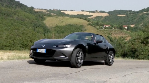 Mazda MX-5, il test su strada della piccola sportiva