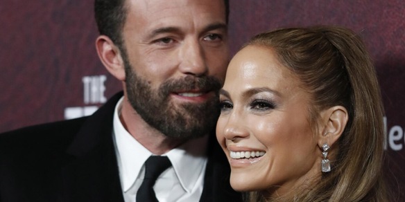 Jlo e Ben Affleck allargano la famiglia: i Bennifer hanno adottato un cucciolo