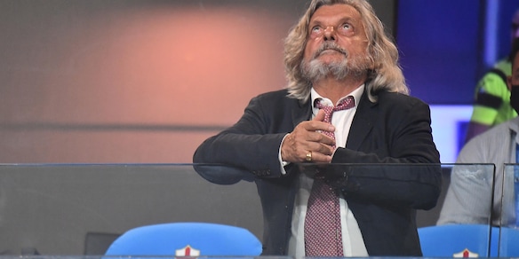 Tensione a Marassi, Ferrero torna in tribuna. Tifosi inferociti: "Uomo di m..."