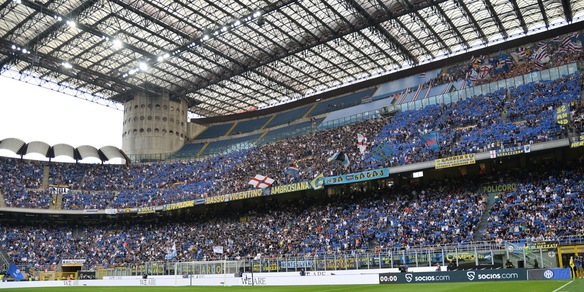 Il Barça gioca dopo l'Inter: tifosi furiosi sui social