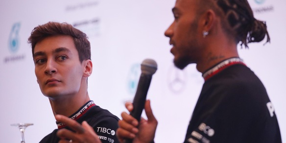 F1, Hamilton: "Russell? Faccio io il lavoro di fatica"