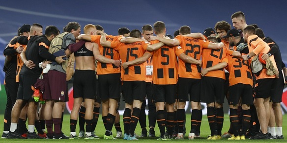 Ucraina, l'allarme annuncia un raid aereo: fuga negli spogliatoi per lo Shakhtar