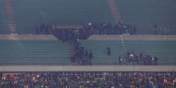 L'Inter condanna la Curva Nord: "Solidali con i tifosi costretti a uscire dallo stadio"