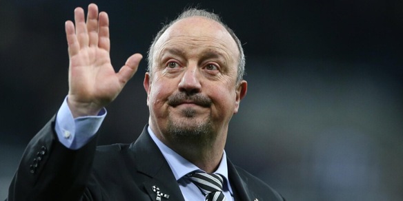 Napoli, visita a sorpresa a Liverpool: in albergo c’è Benitez