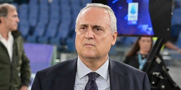 Lazio, il gesto di Lotito per caricare la squadra
