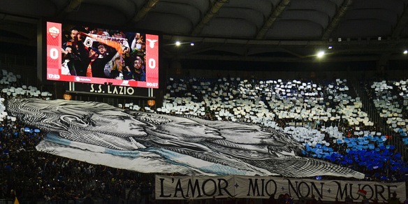 Cori antisemiti in Curva Nord, aperta un'inchiesta. La Lazio: "Comportamenti che non ci appartengono"