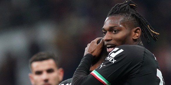 Il papà di Leao: “Rinnovo con il Milan? Ci stiamo lavorando” Il papà di Leao: “Rinnovo con il Milan? Ci stiamo lavorando”